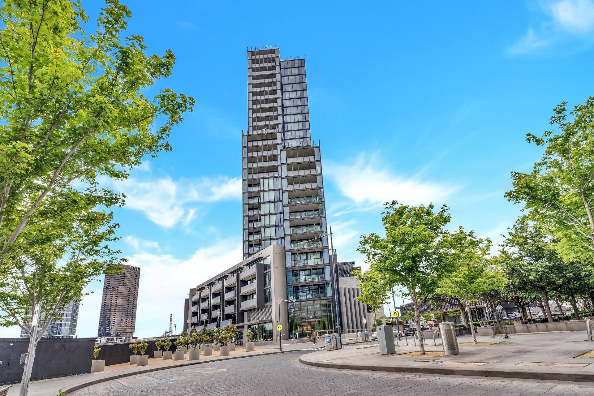 Melbourne Lifestyle Apartments - Best Views on Collins1