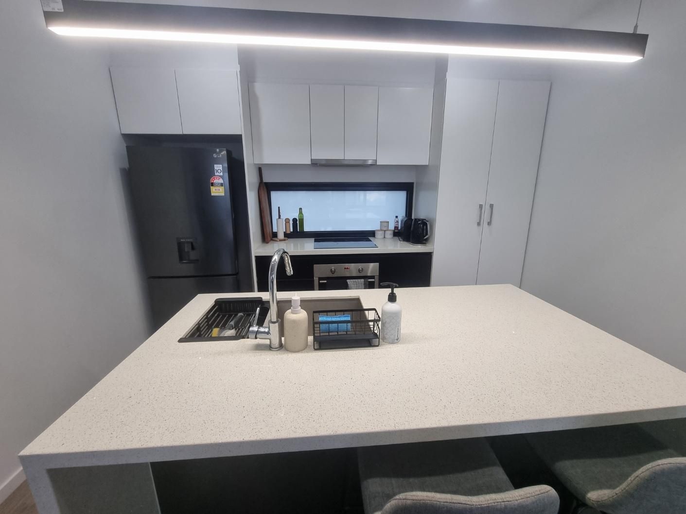 Luxurious stay at Doncaster East4