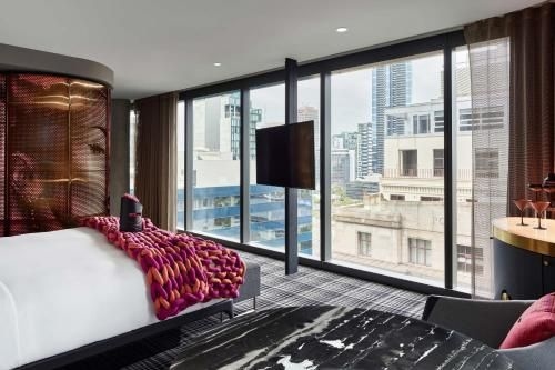 W Melbourne4