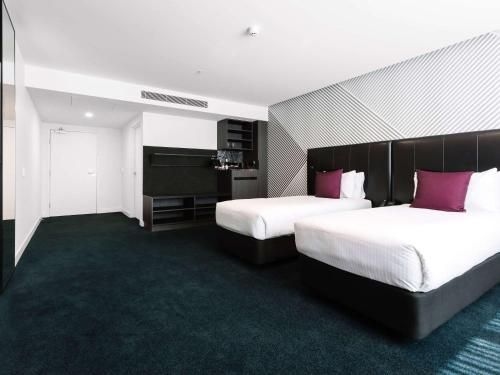 โมเวนพิค เมลเบิร์น ออน สเปนเซอร์ (Movenpick Melbourne on Spencer)1