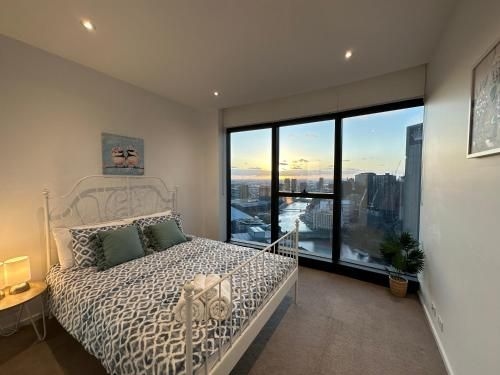 Crown/FreeCarpark/Swimming/OceanView/RiverView/CBD4