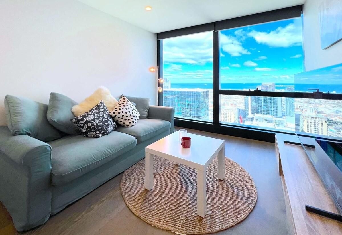 Brilliant Lv56 Condo HighRise Bay View3