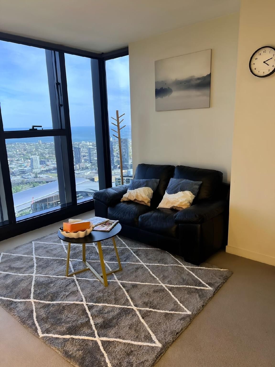อพาร์ตเมนต์ 1 ห้องนอน 1 ห้องน้ำส่วนตัว ขนาด ตร.ม. – แมคคลาวด์ (Melbourne Escape)3