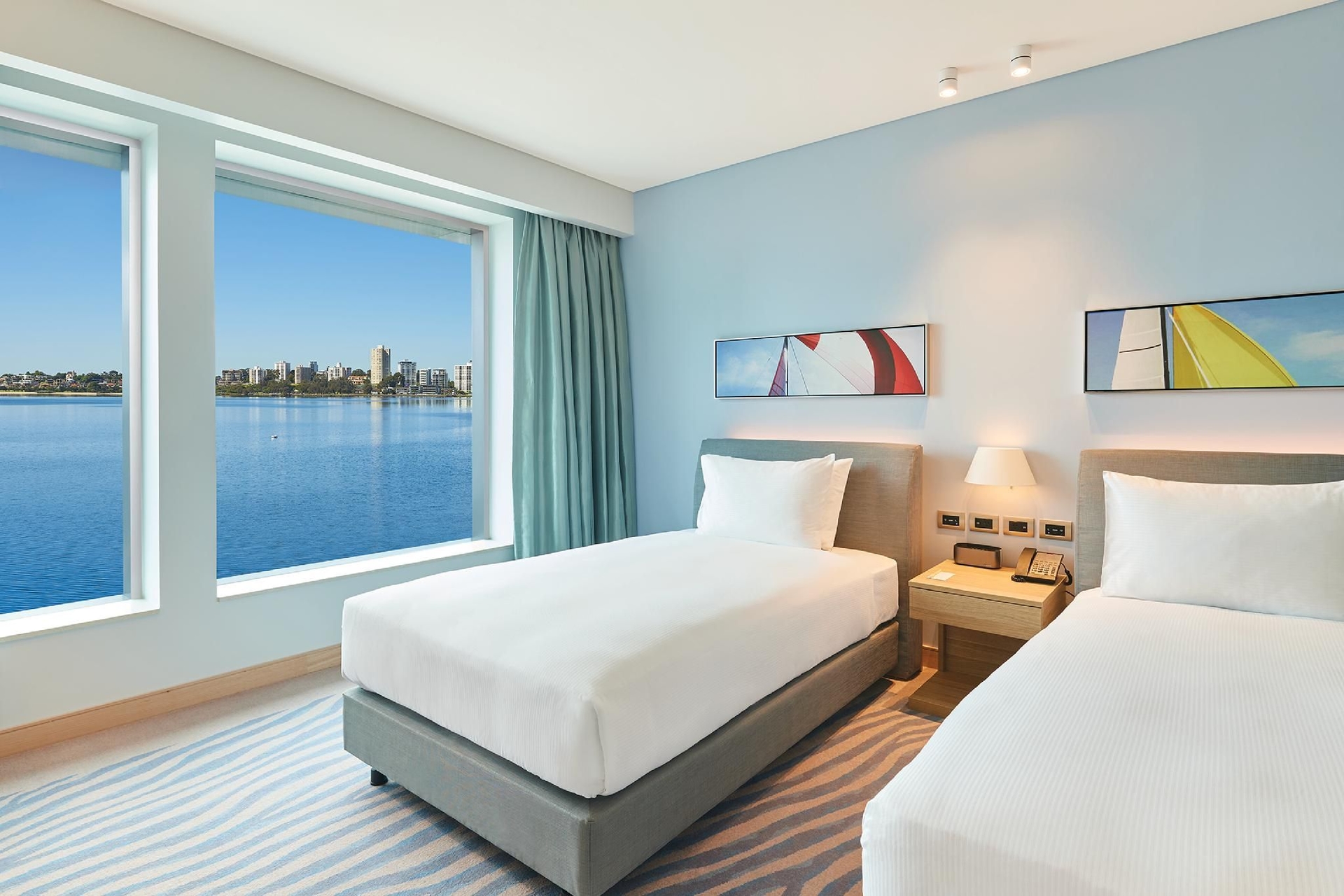DoubleTree by Hilton Perth Waterfront3