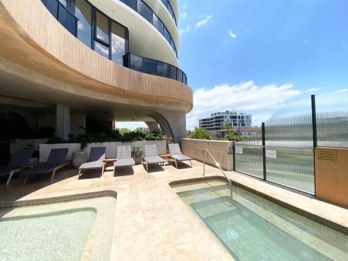 Encore Broadbeach1