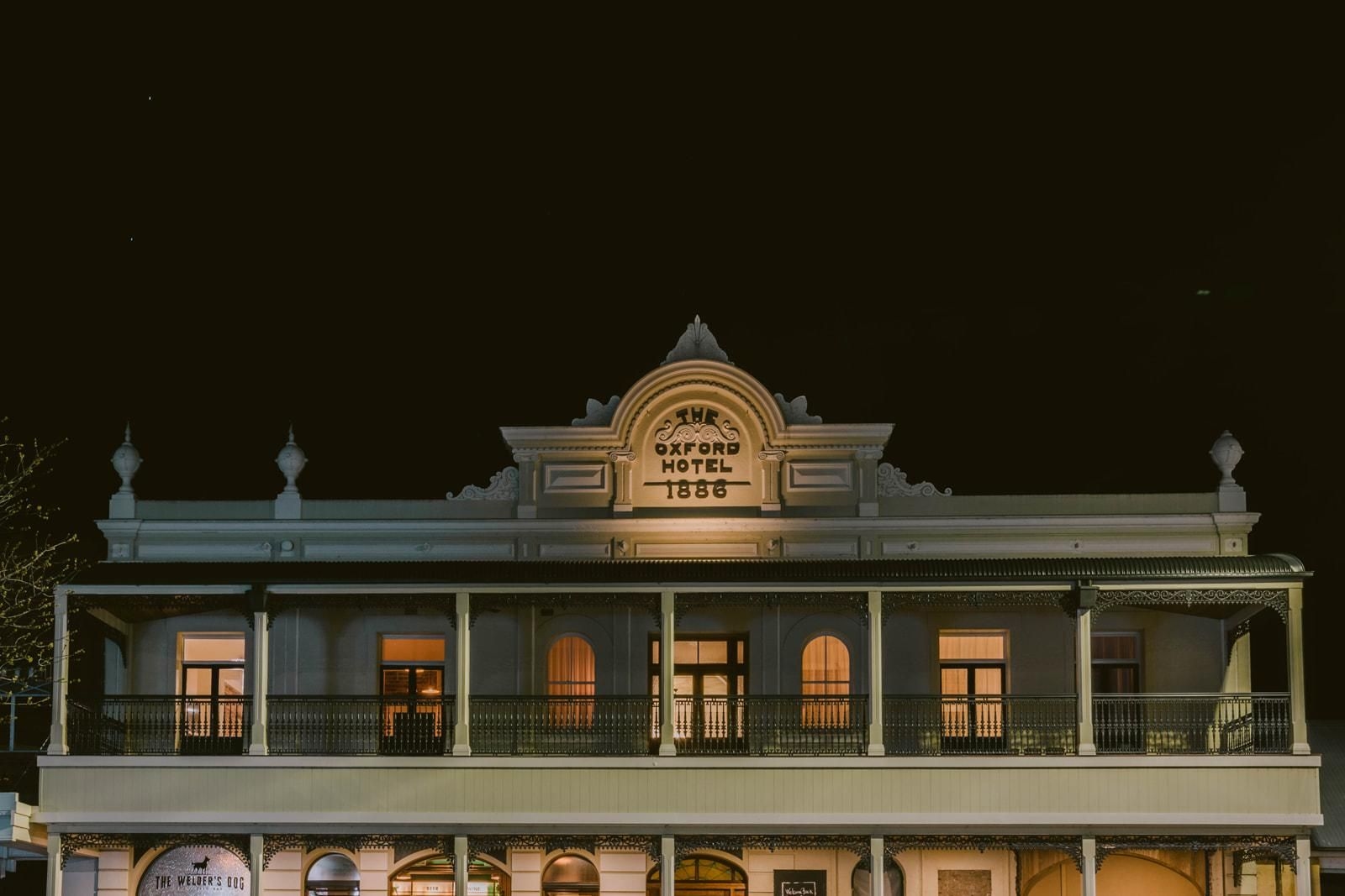 อ็อกซ์ฟอร์ด ออน โอโธ่ (Oxford on Otho)0