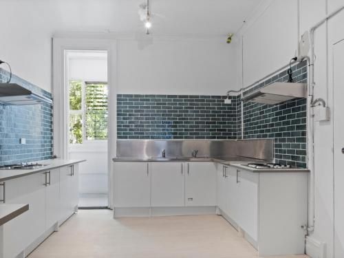 Azzurro Pod Hotel Potts Point1