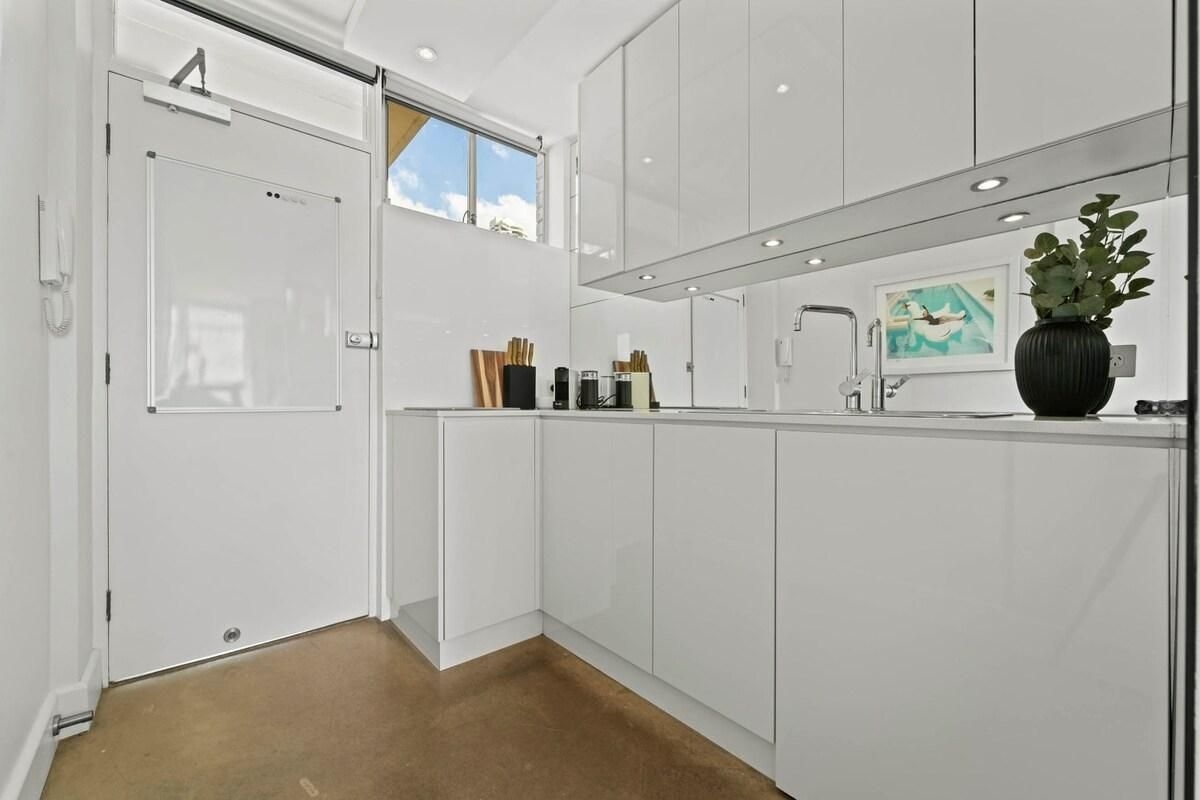 Modern Potts Point Studio4