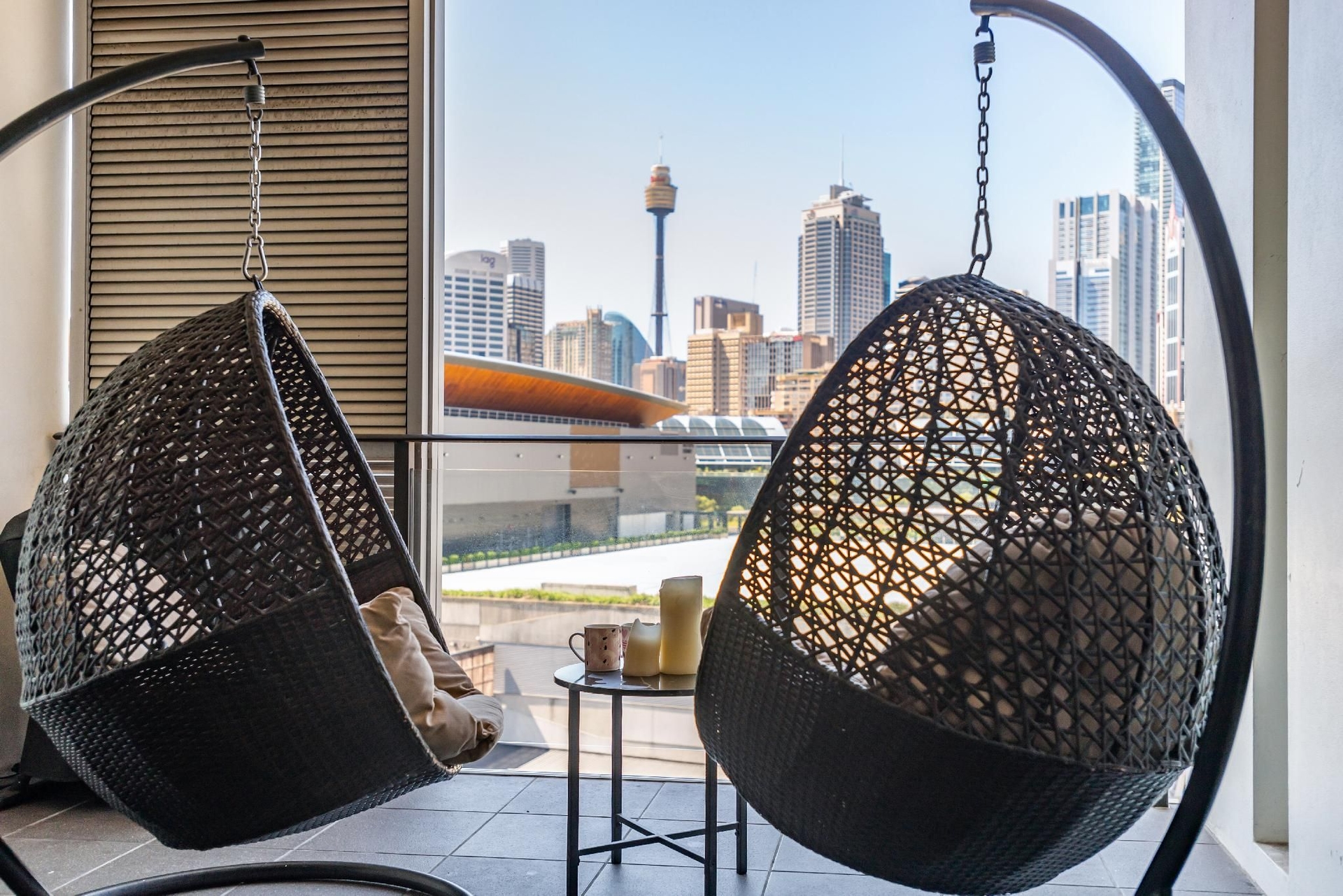 Private 2 Levels Ensuite Darling Harbour ICC0