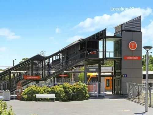 อพาร์ตเมนต์ 2 ห้องนอน 1 ห้องน้ำส่วนตัว ขนาด 70 ตร.ม. – [ยังไม่ระบุสถานที่] (2bedroom entire unit freeparking walktotrain&ferry)0