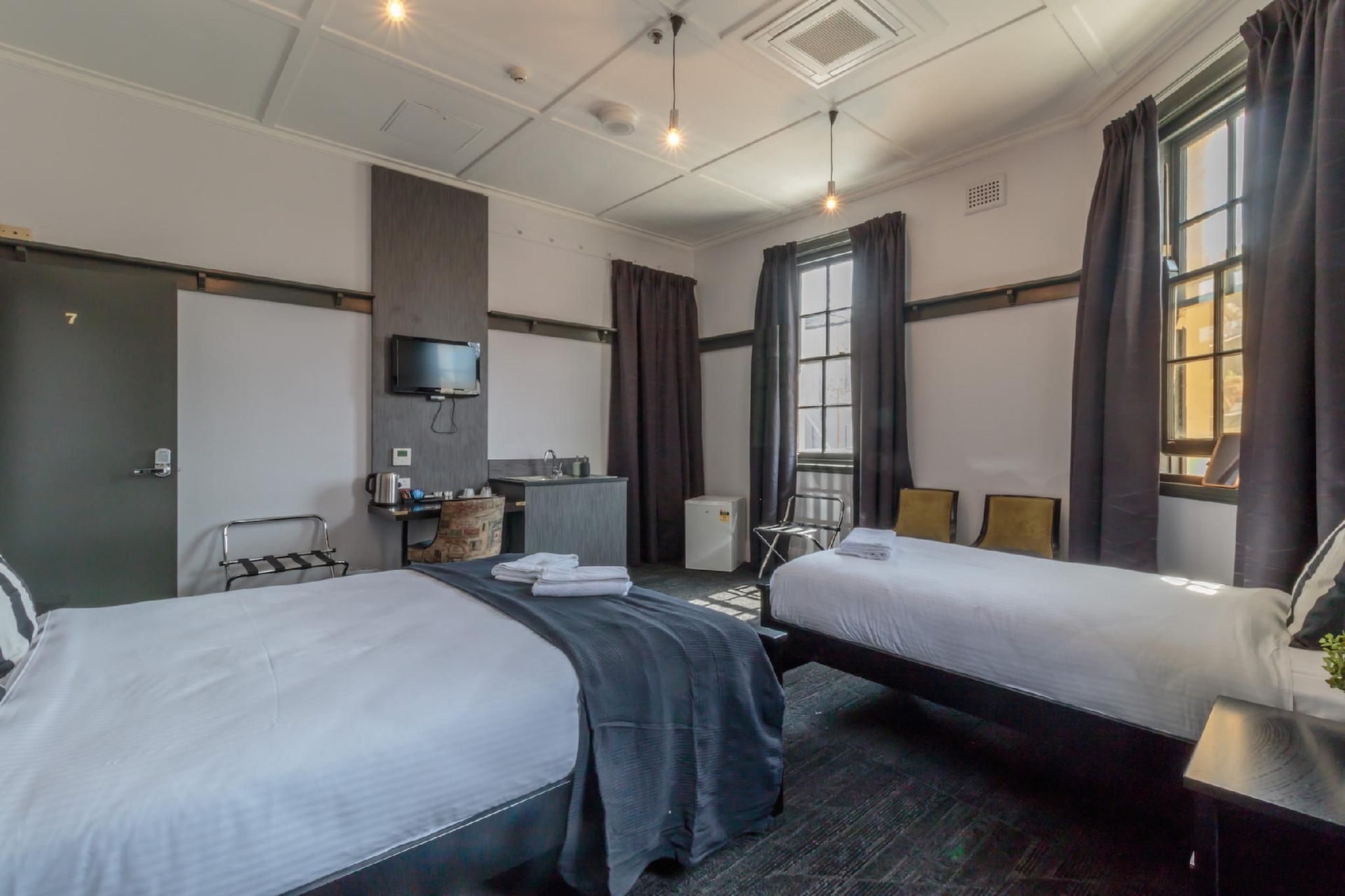 Royal Hotel Ryde3