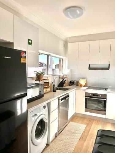 Entire Unit Bondi Beach-StayBay2