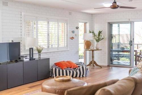 Bimbajong Studio - Oceanstays1