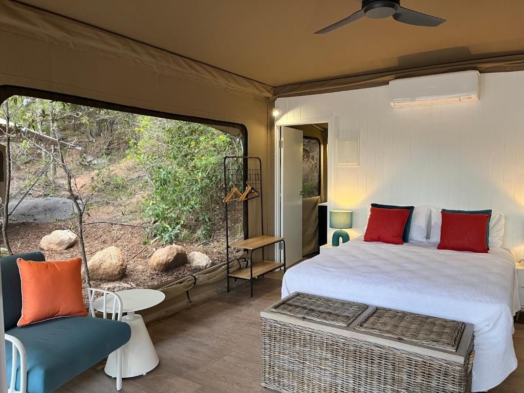 Magnetic Glamping3