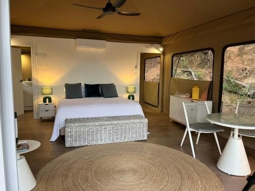Magnetic Glamping2