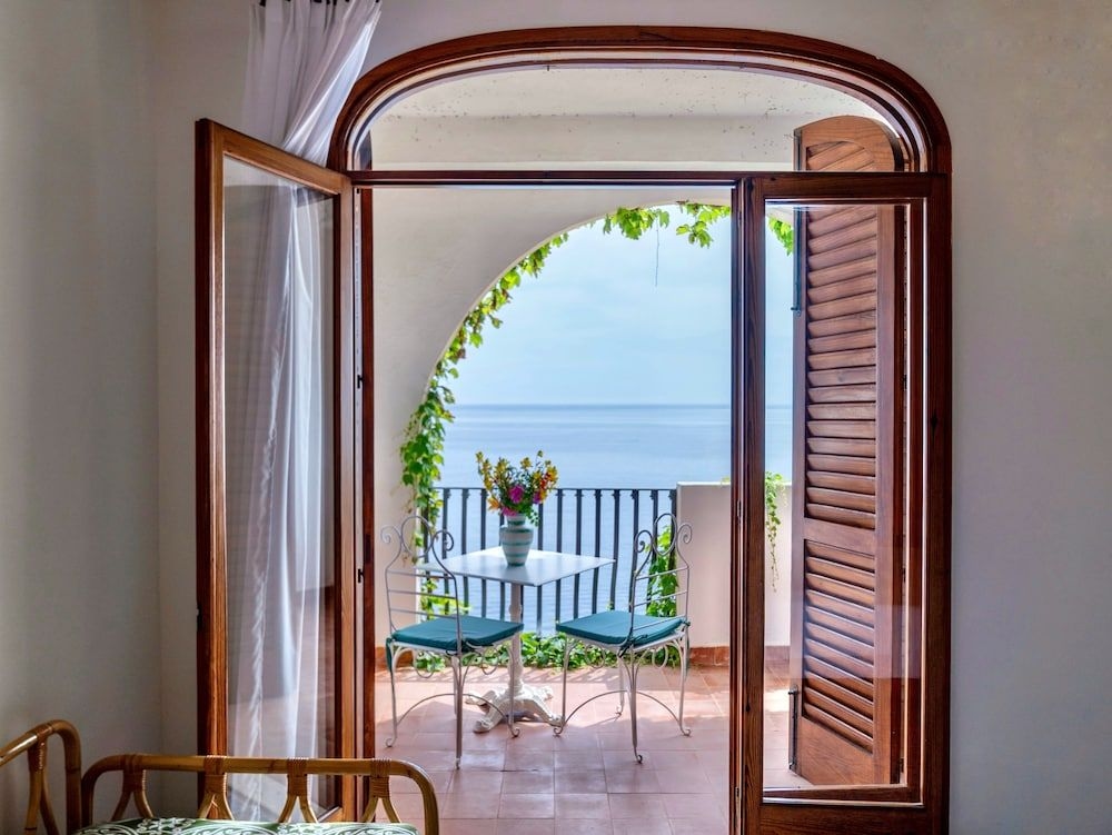 Carasco Hotel0