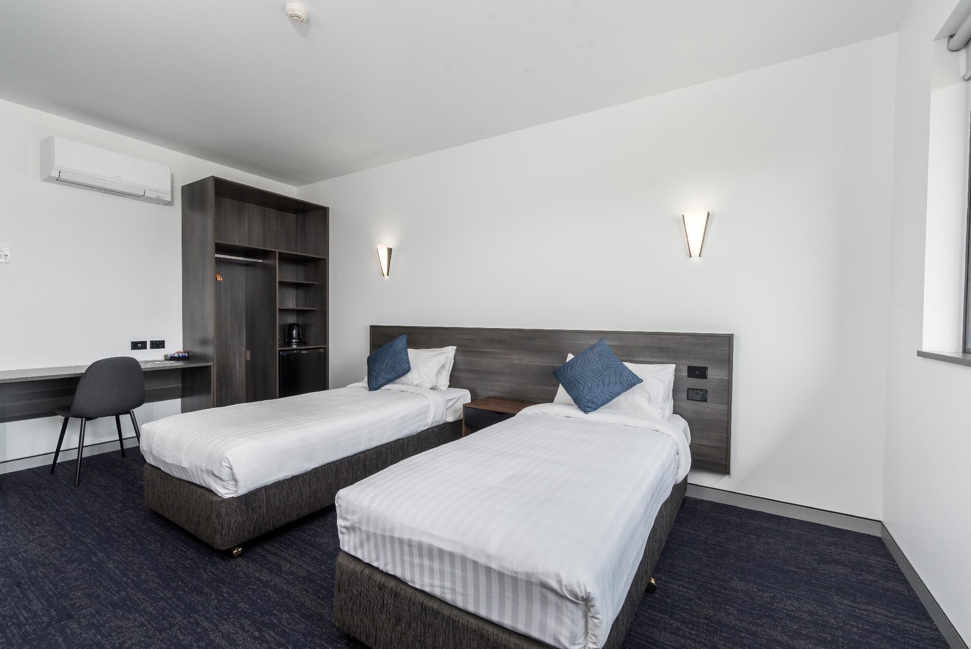 Thornton Executive Hotel4