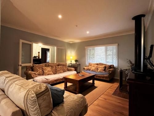 ฟลาเวอร์เดล เอสเตท (Flowerdale Estate)3