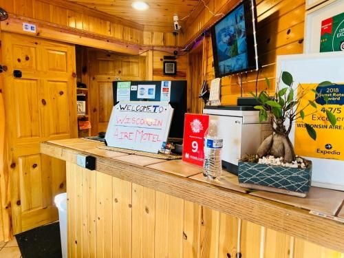 Wisconsin-Aire Motel By OYO Random Lake2