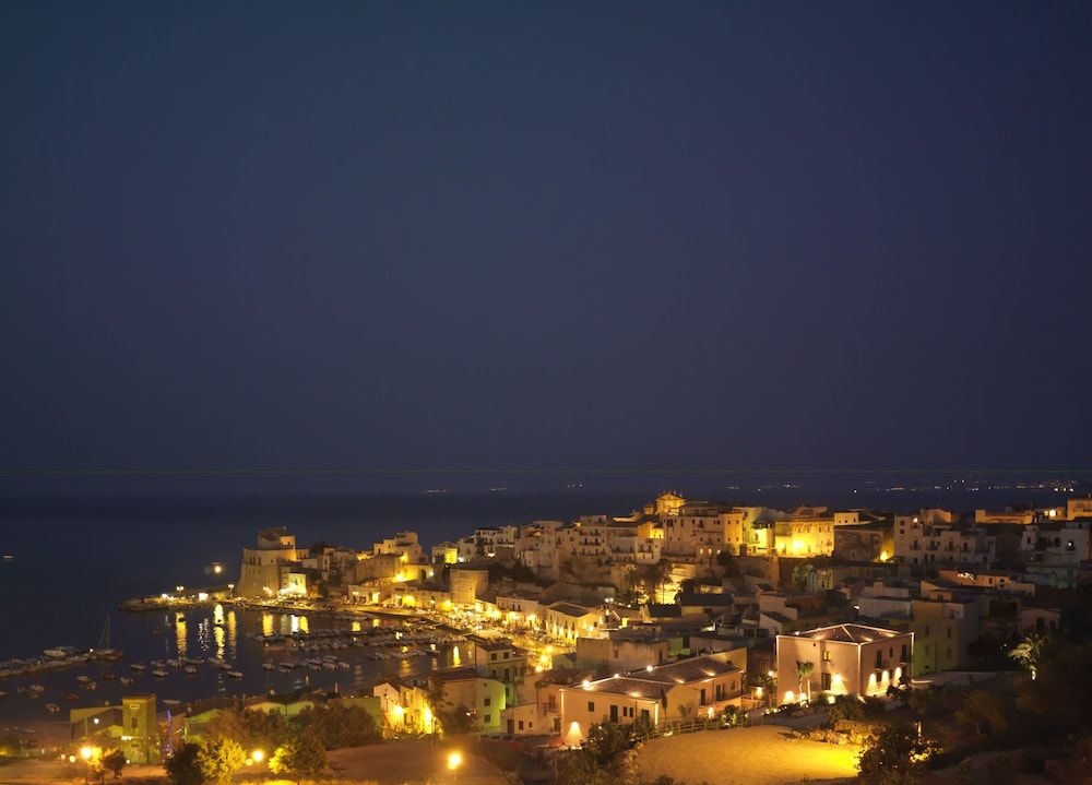 Cerri Hotel1