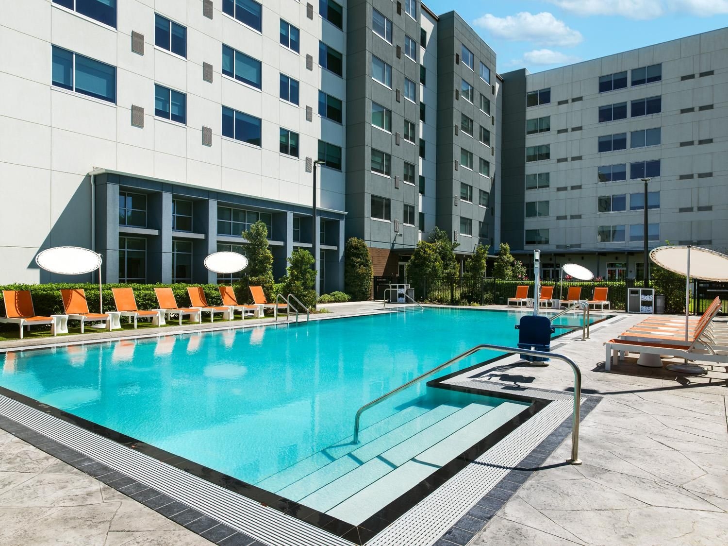 อลอฟต์ ออร์แลนโด อินเตอร์เนชั่นแนล ไดรฟ์ (Aloft Orlando International Drive)0