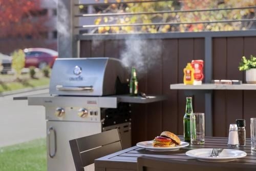 Candlewood Suites Coralville Iowa City by IHG4