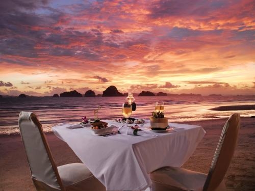 อัญญาวี ทับแขก บีช รีสอร์ต (Anyavee Tubkaek Beach Resort)0