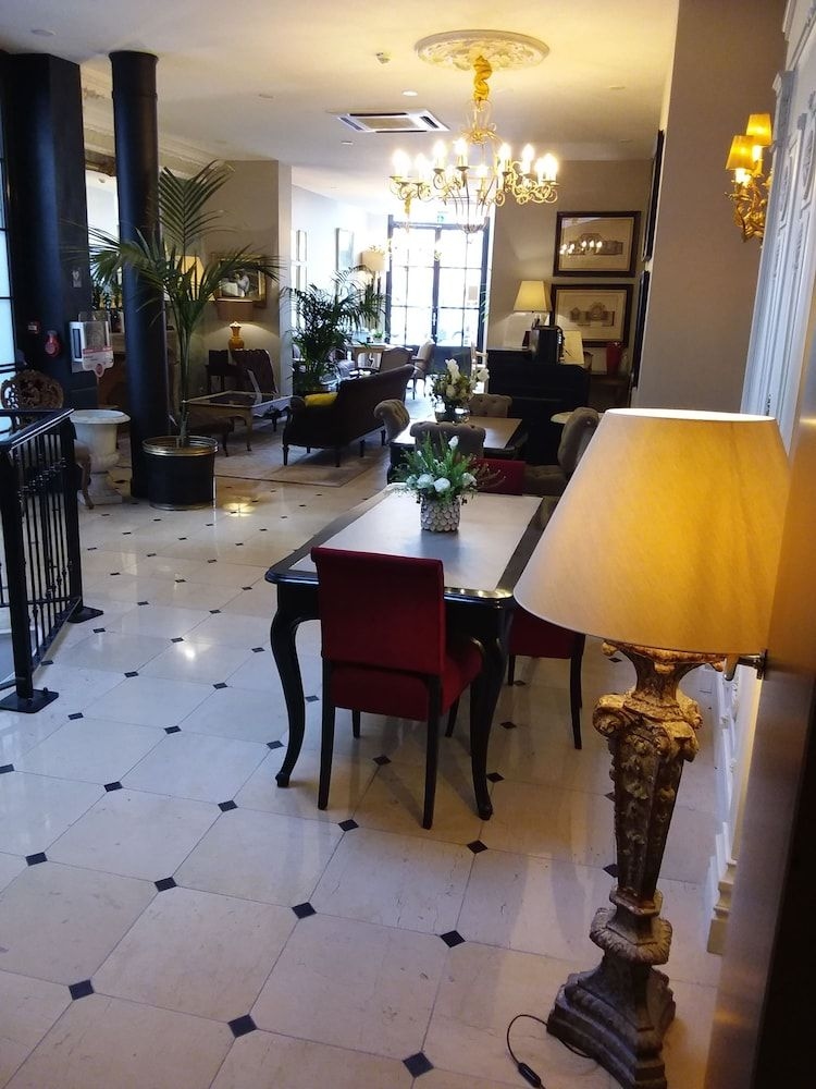 Hotel De La Treille3