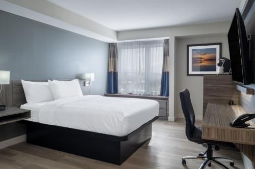 Microtel Inn & Suites by Wyndham Kanata Ottawa West3