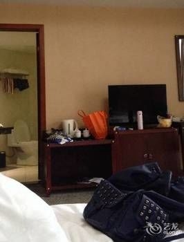ชุนซี บิซิเนส โฮเทล (Chunxi Business Hotel)3