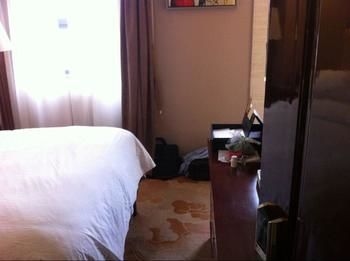 เวียนนา อินเตอร์เนชั่นแนล โฮเทล (Vienna International Hotel)1