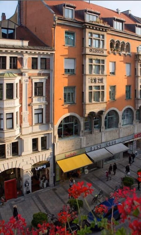 Hotel Atlanta1