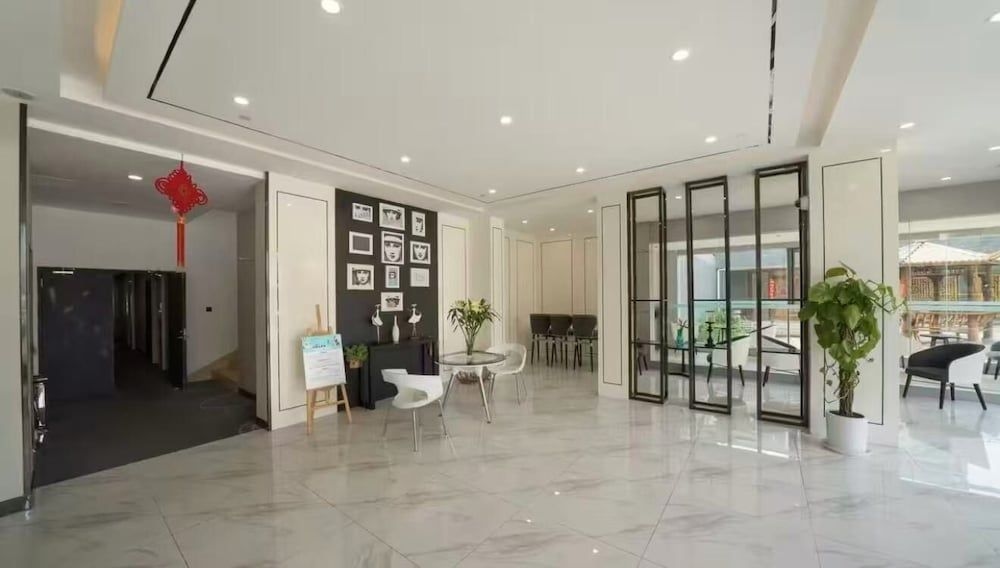 Weizun Hotel (Shanghai Hongqiao Railway Station National Convention and Exhibition Center)0