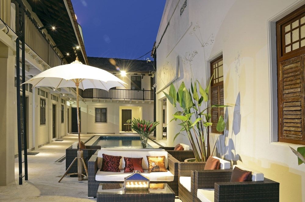 Noordin Mews3