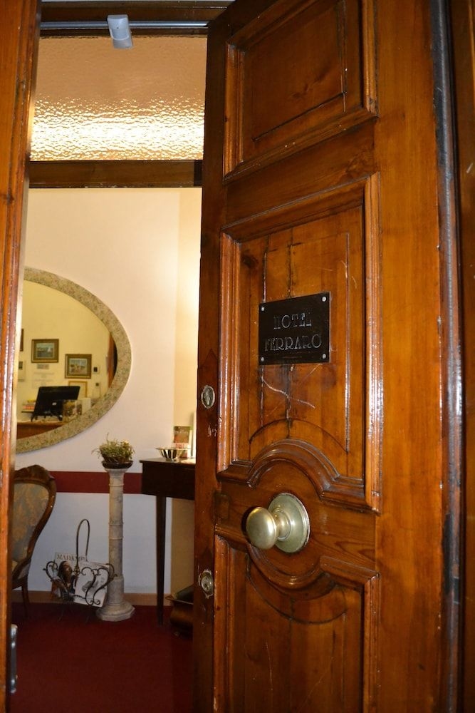 Hotel Ferraro1
