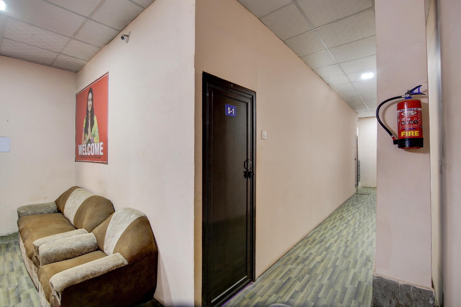 Super OYO 819451 Hotel Siddhartha Guest House1