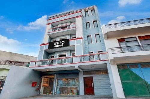 Super Hotel O Alipur Narela1