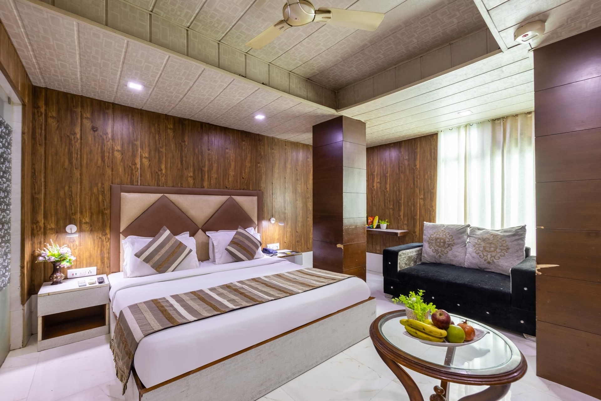 โรงแรมกลอรี วิลลา (Hotel Glory Villa)4