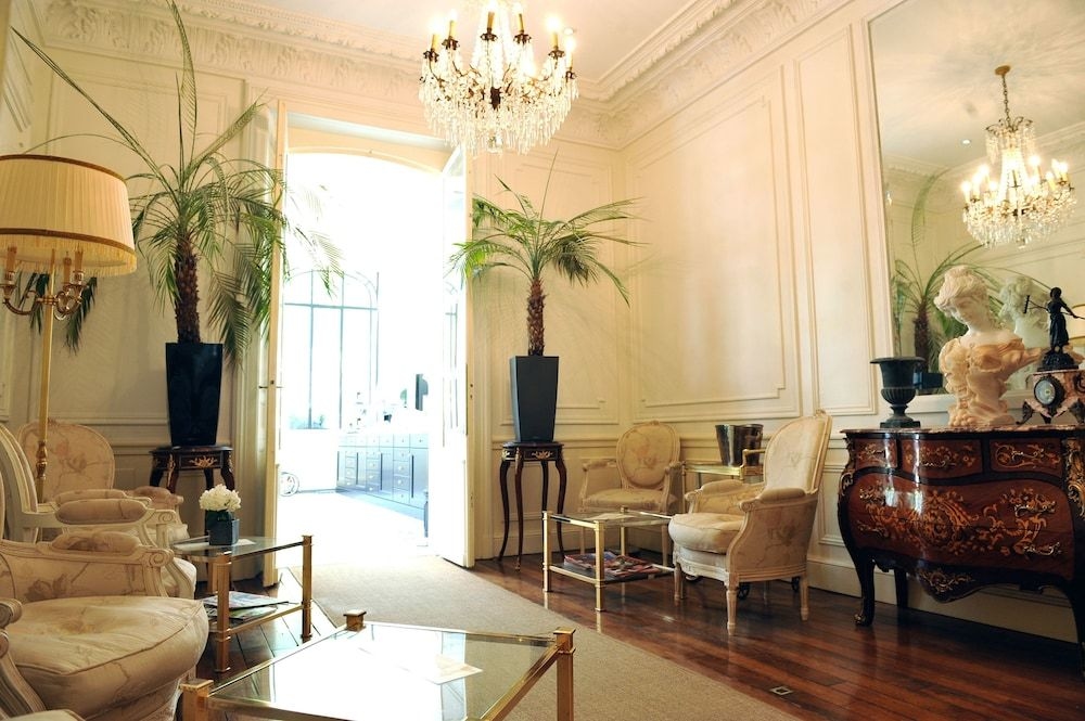 La Villa Eugene0