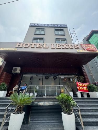 โฮเทล เลกซัส (Hotel Lexus)2