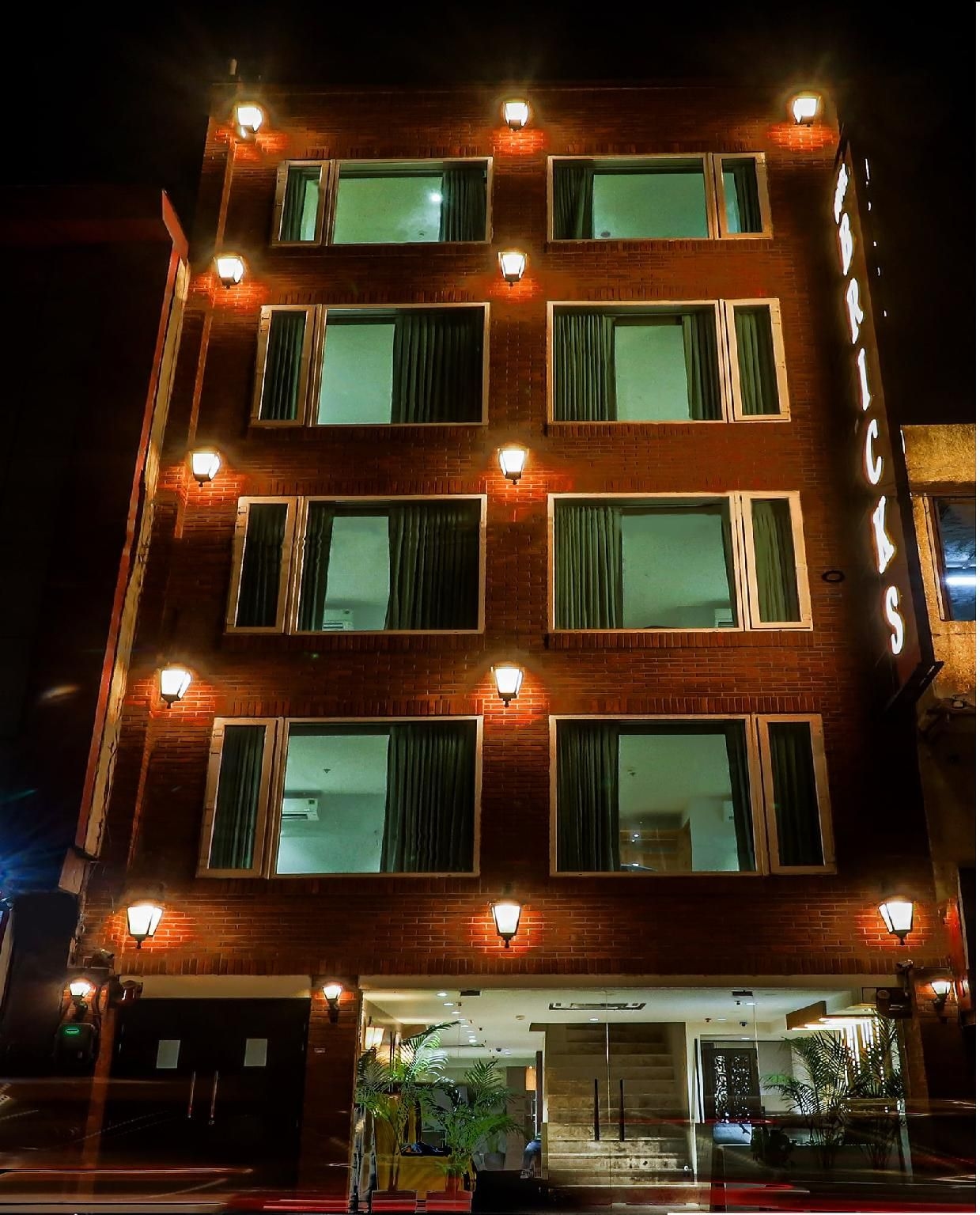 โฮเทล บริคส์, คาโรล บาฮ์, นิวเดลี (Hotel Bricks, Karol Bagh, New Delhi)0