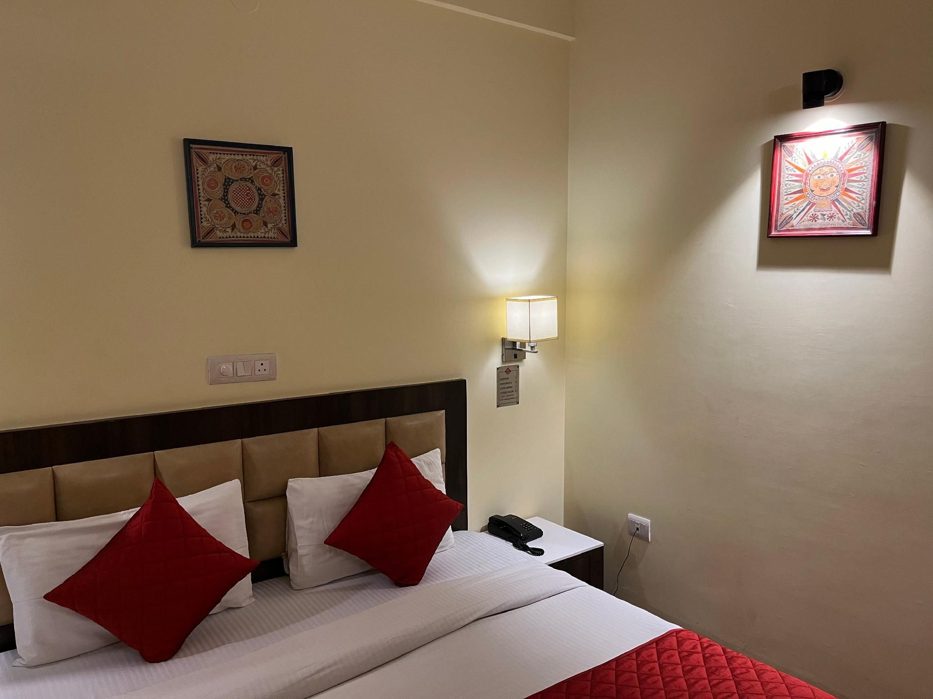 Hotel Pooja Palace4