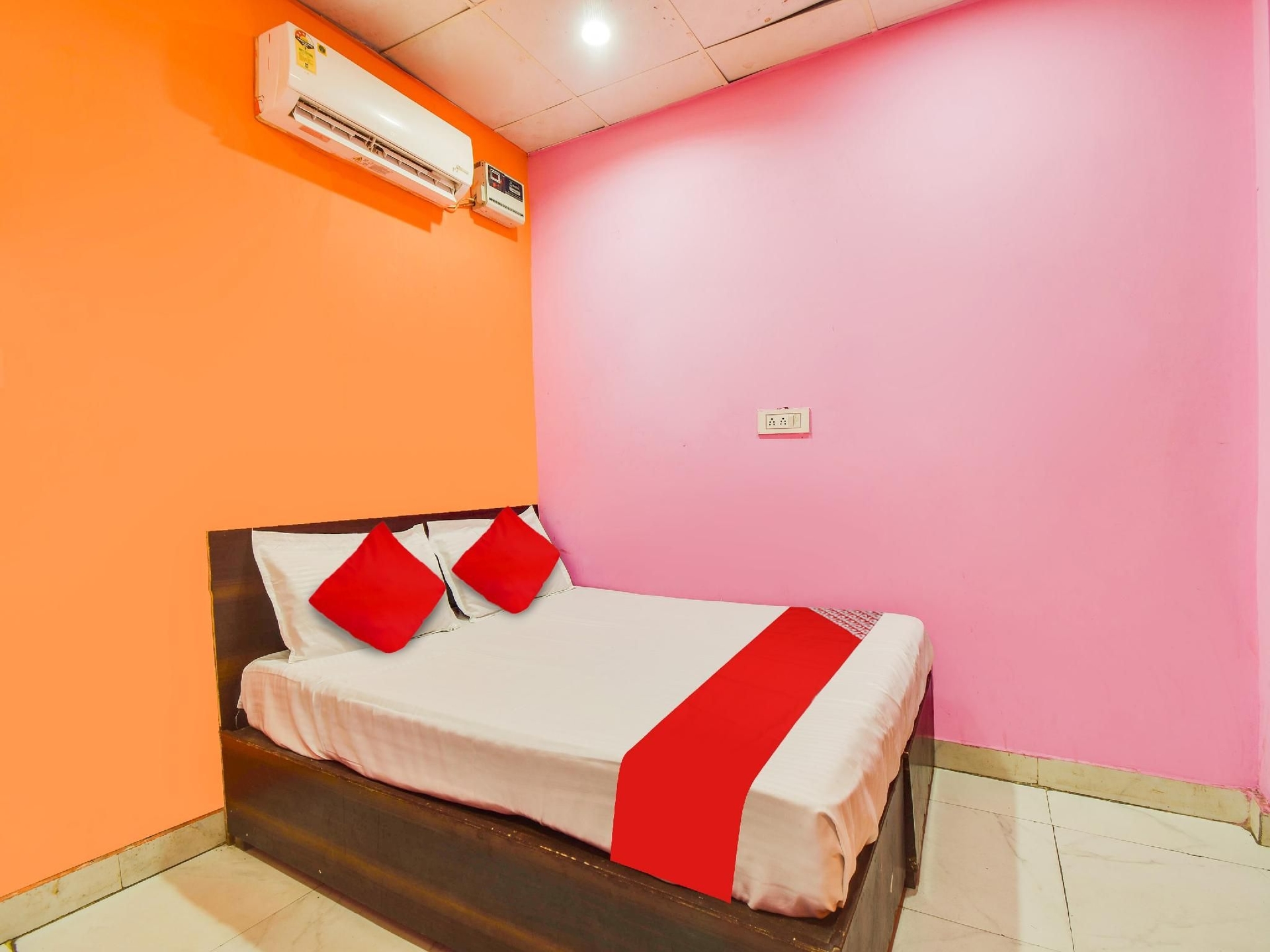 โรงแรมโอ เดฟ เรสซิเดนซี อินน์ (Hotel O Dev Residency Inn)4