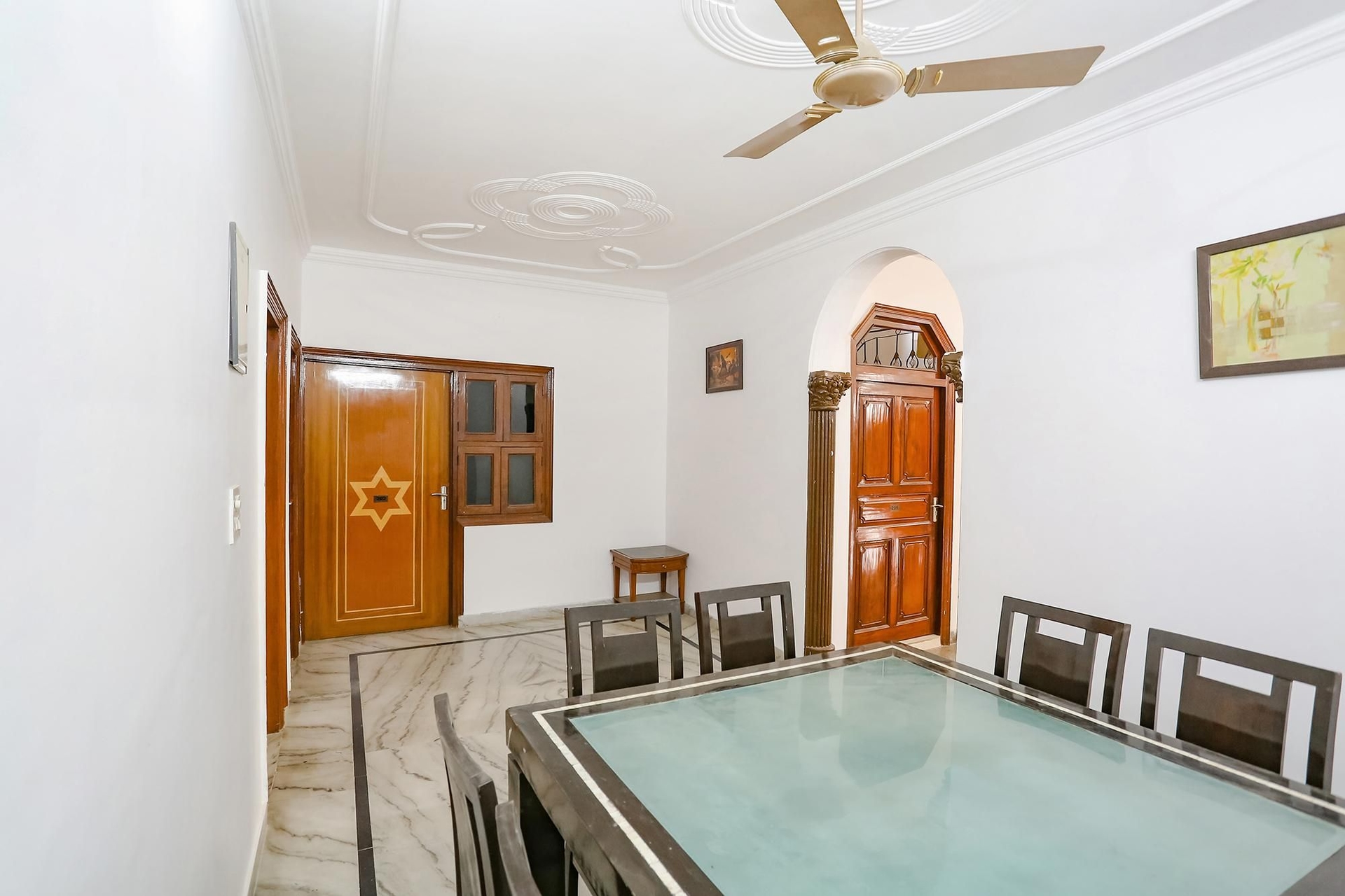 FabHotel Premium Rooms4