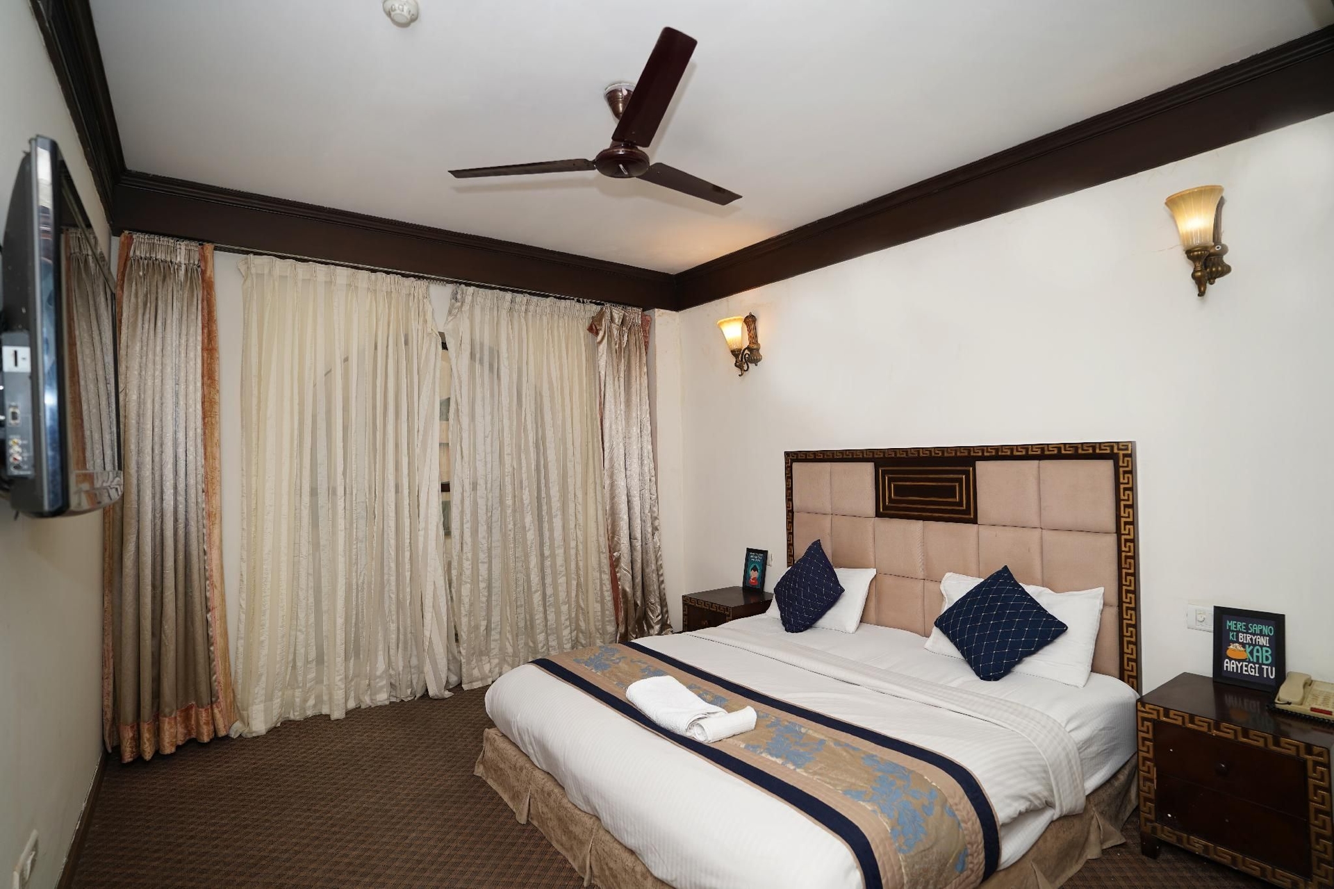 ไลฟ์ คอร์เปอร์เรต สวีทส์ – นิวเฟรนด์สโคโลนี (Lyf Corporate Suites - New Friends Colony)0
