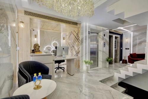 เอ็มไพร์ แพลตินั่ม สวีทส์ (EMPIRE PLATINUM SUITES)0