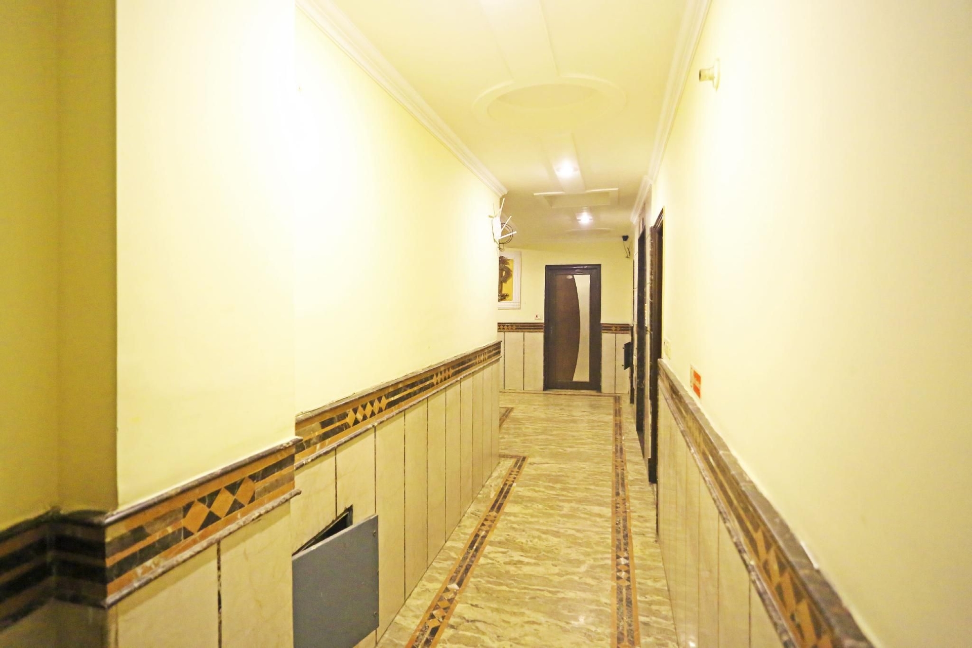 โรงแรม รัตนดีป (HOTEL RATANDEEP)0