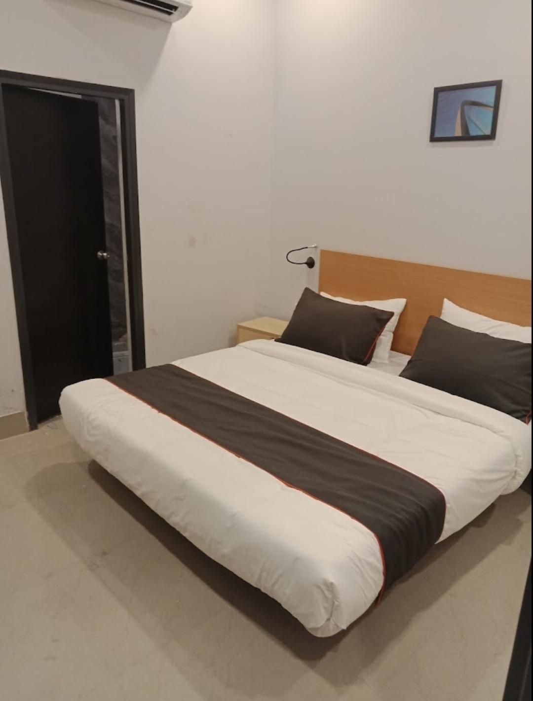 Hotel Shree Sai Dham3