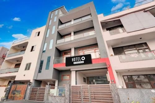 โรงแรม โอ เซกเตอร์ 20 นอยดา (Hotel O Sector 20 Noida)2