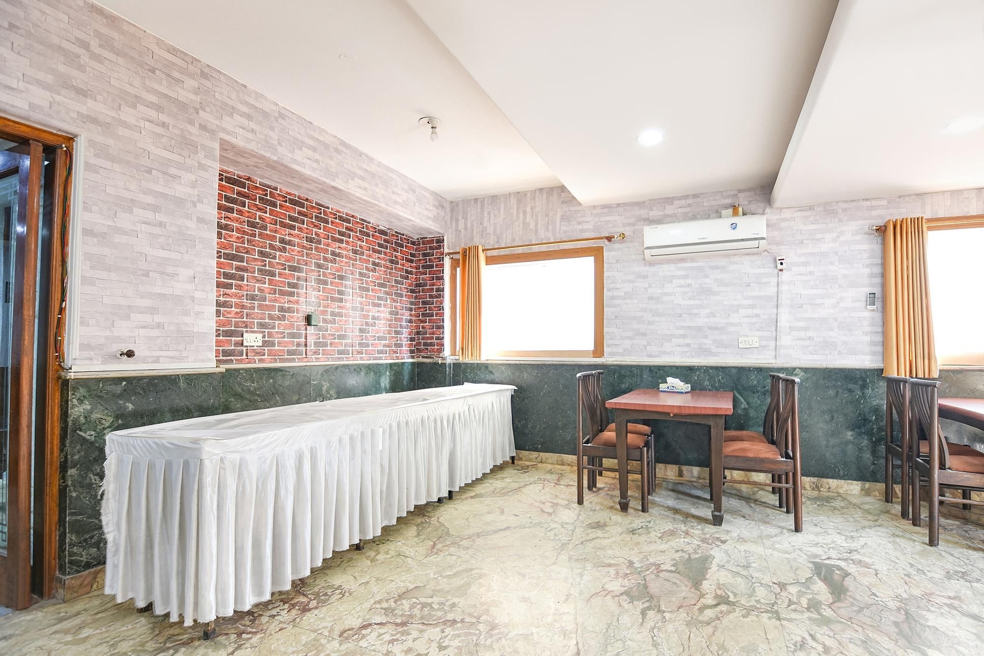 แฟบโฮเทล ไพร์ม ปรารถนา (FabHotel Prime Prathana)2